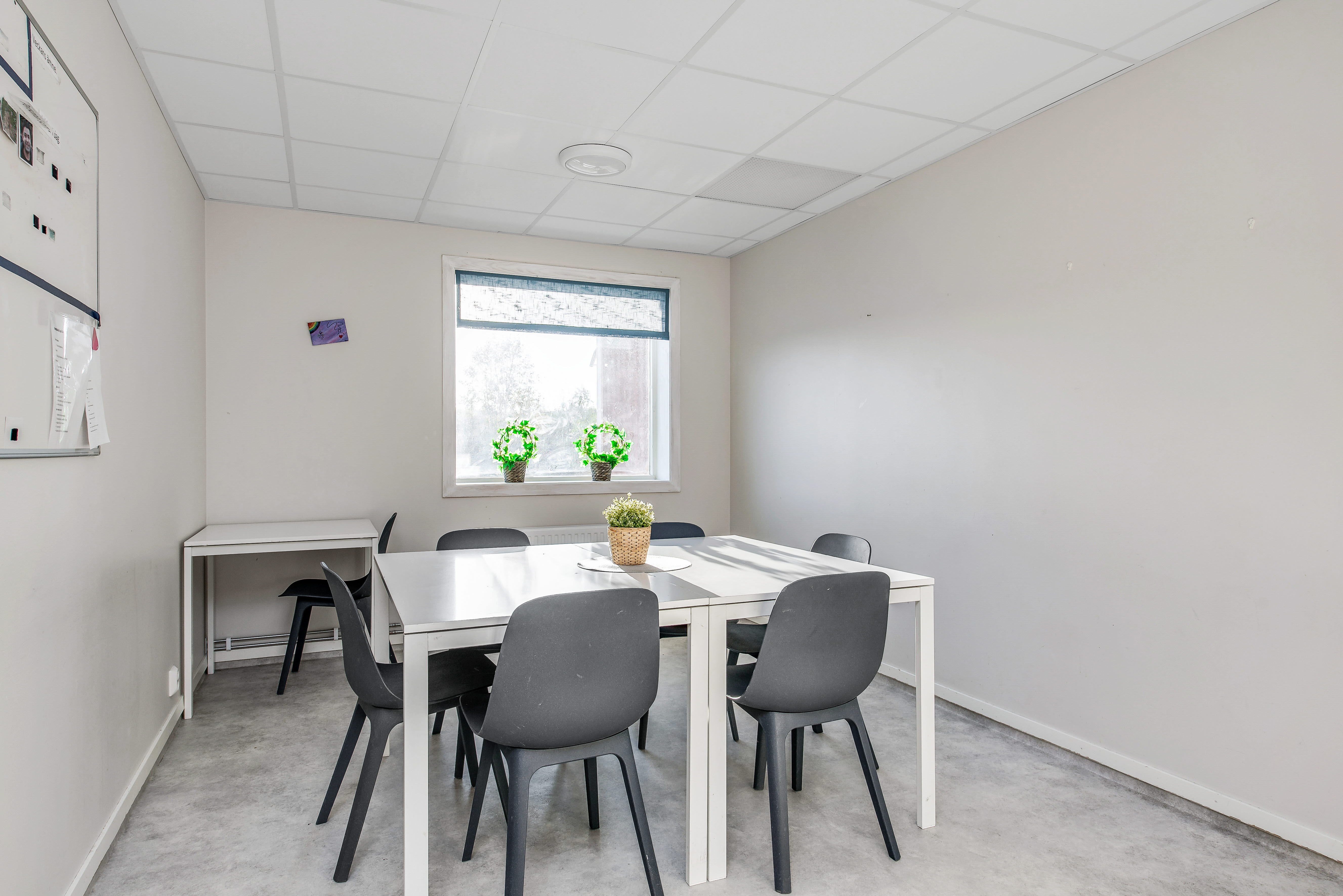 A room filled with furniture and a table