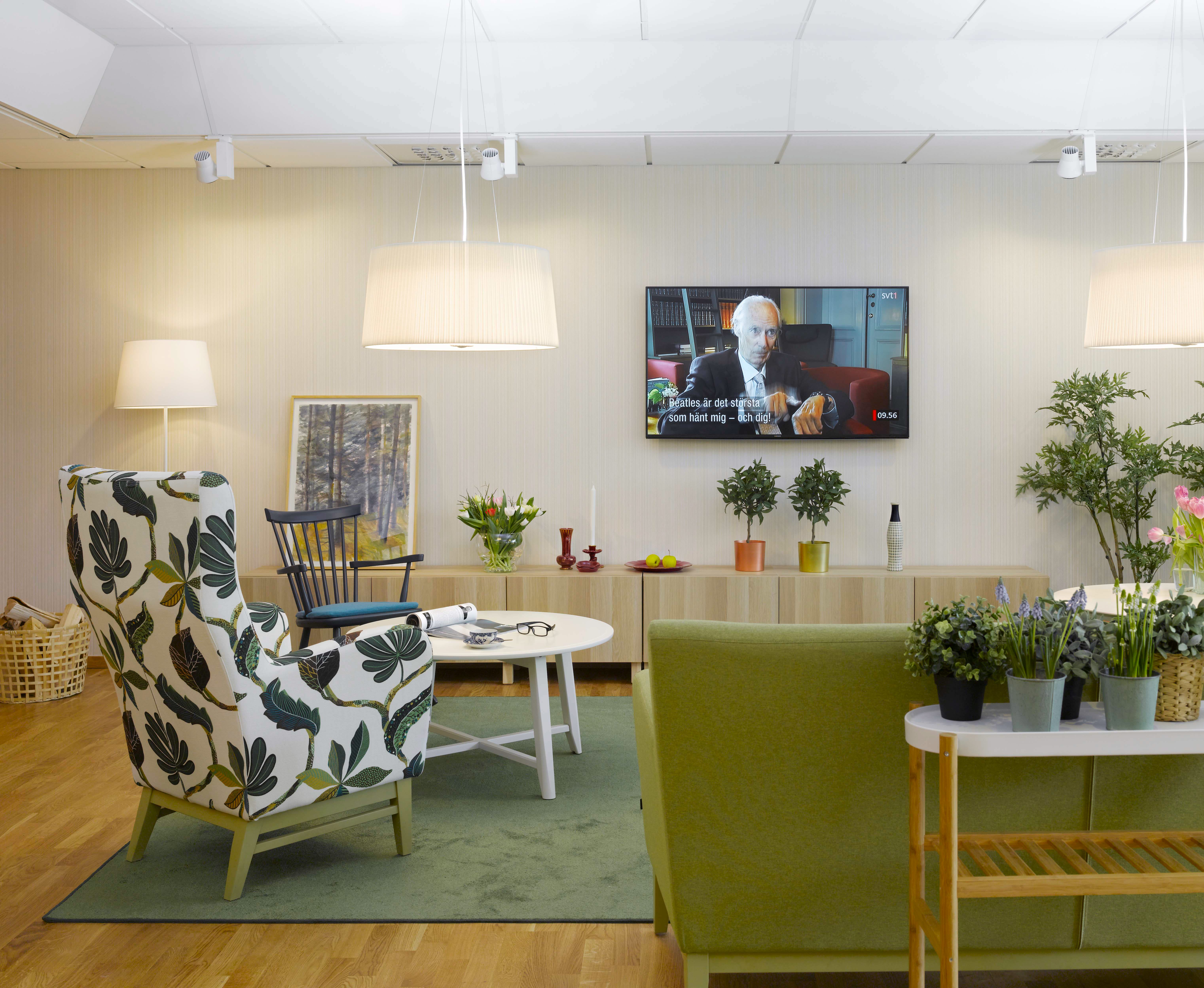 A living room filled with furniture and a table