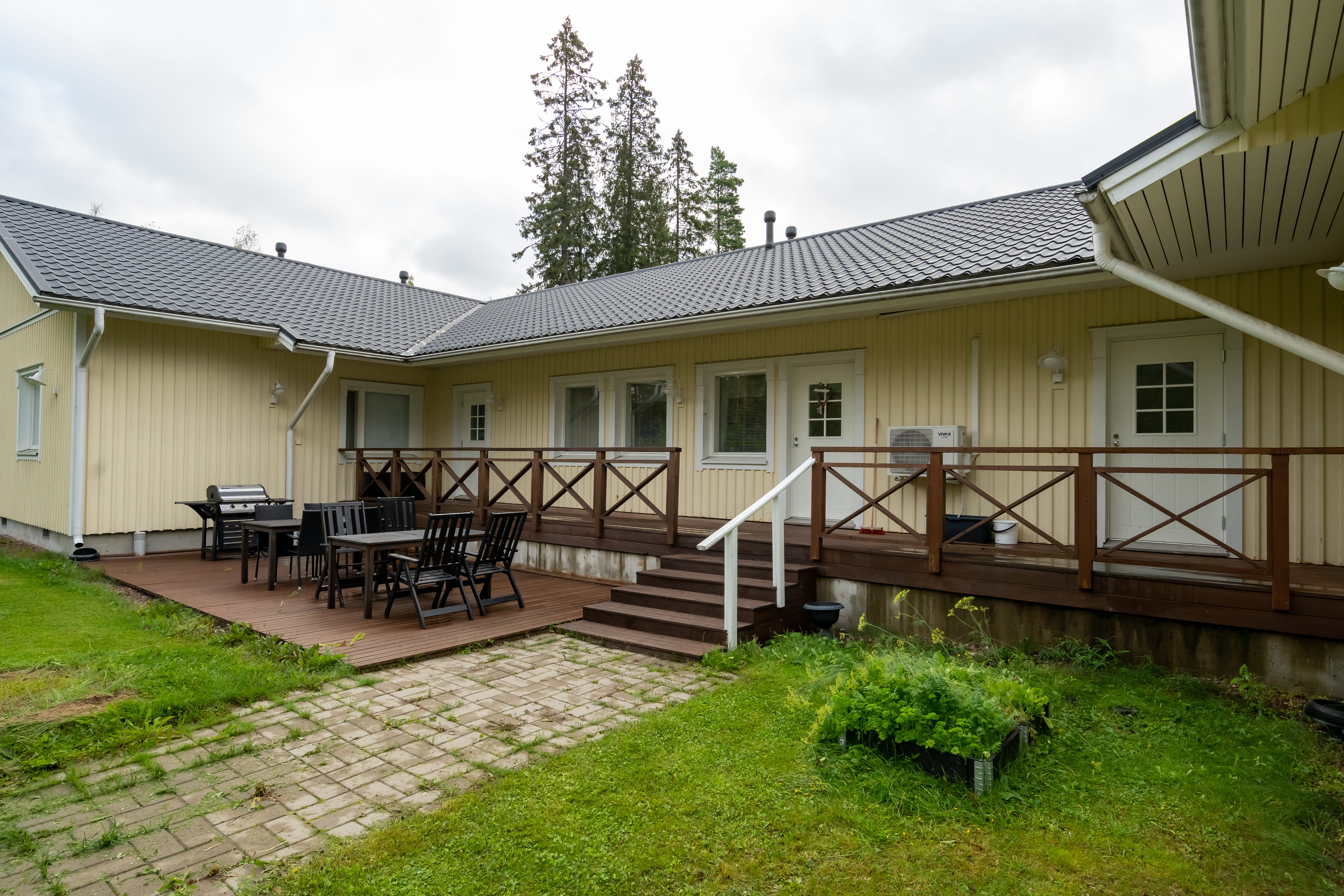 Leppälinnun ulkokuva