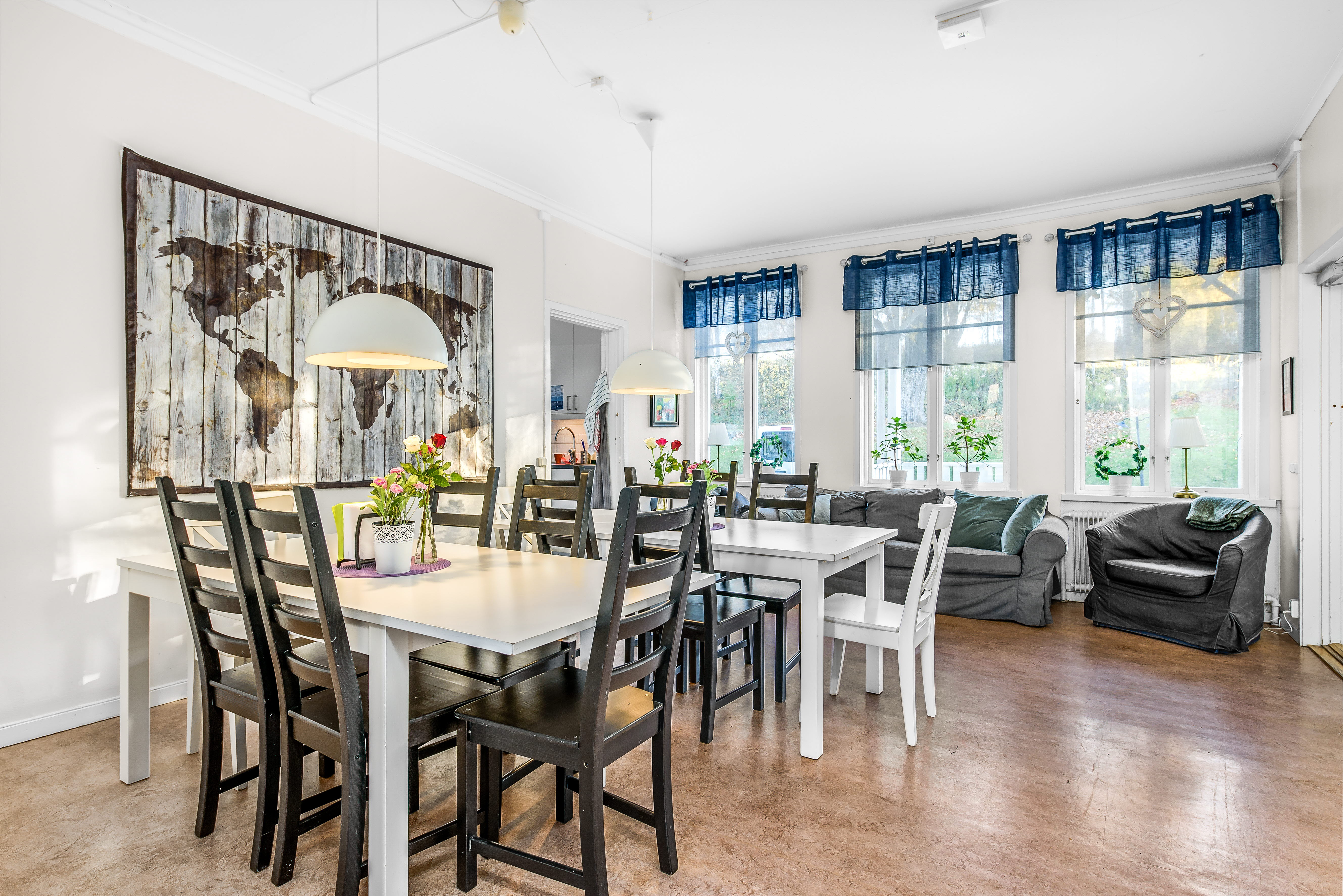 A dining room table