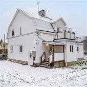 A house in the snow