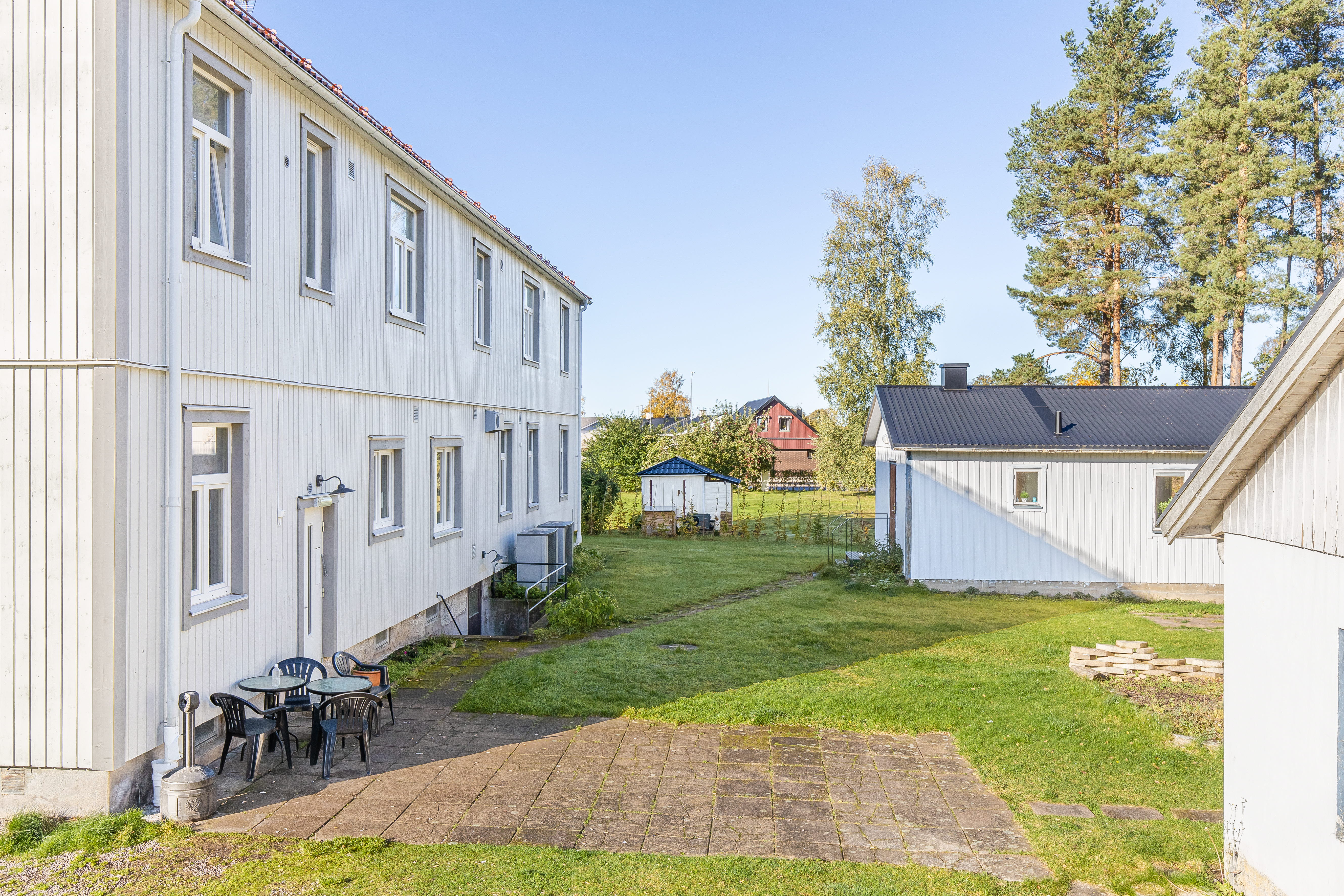 A large lawn in front of a house