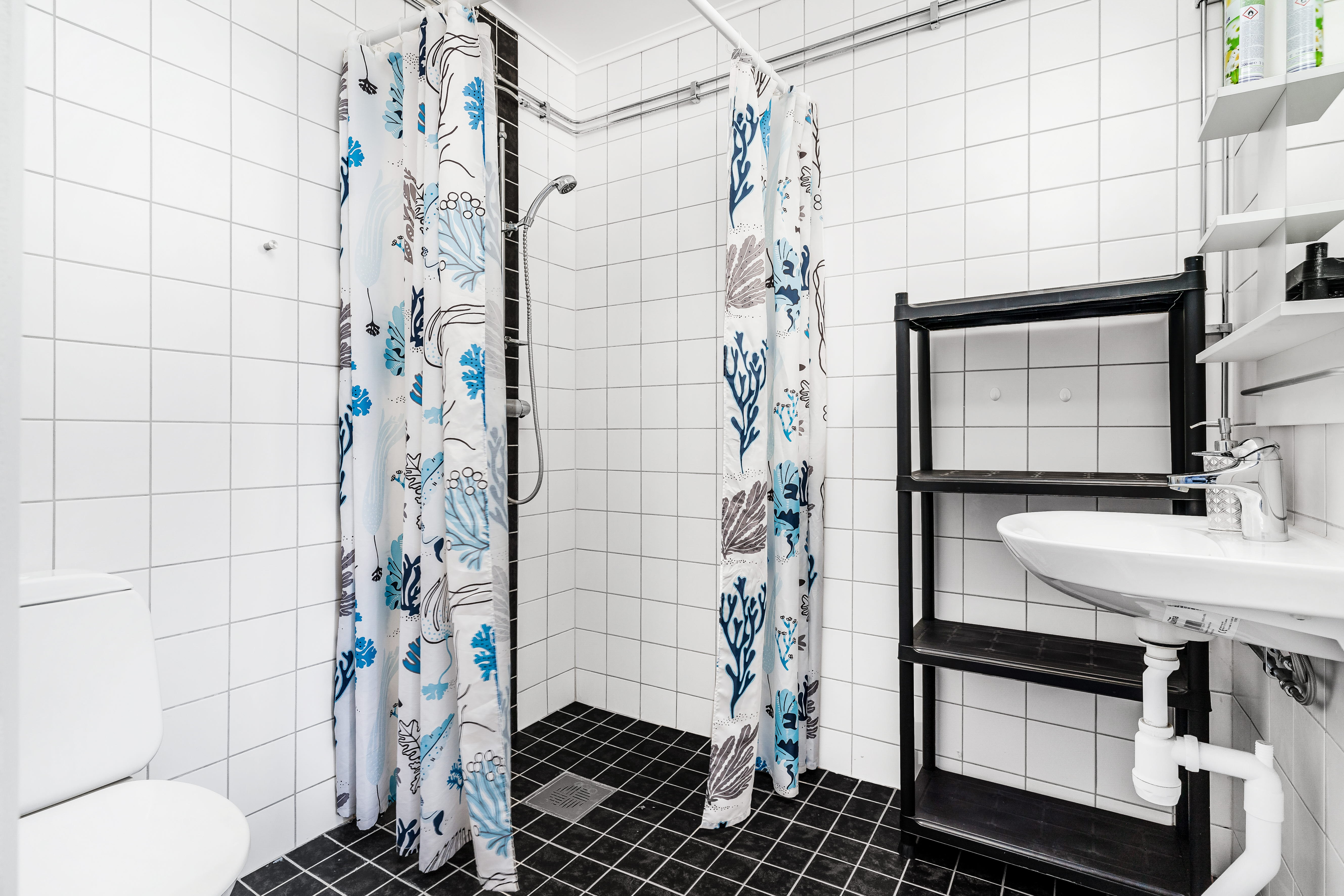 A tiled shower curtain