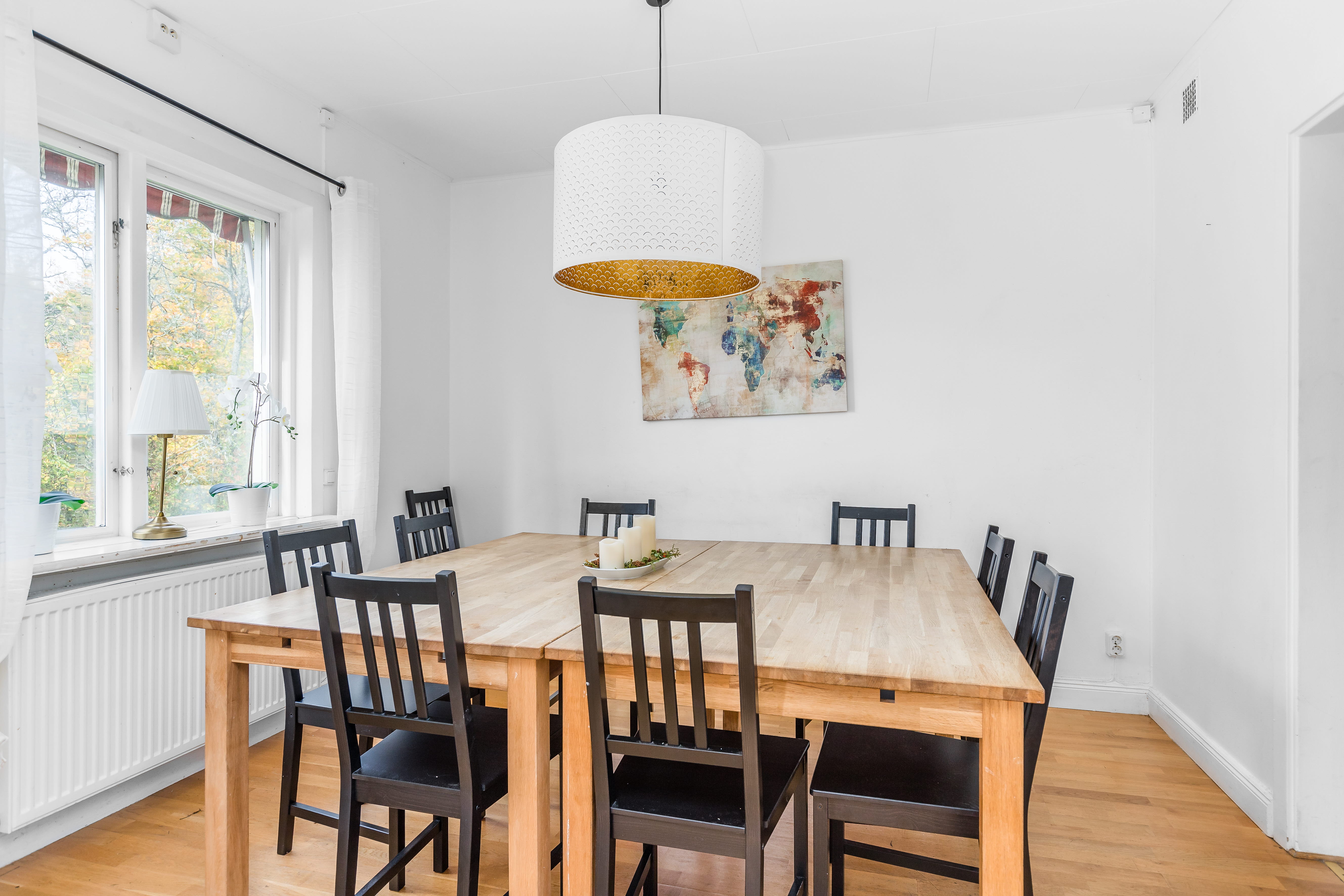 A dining room table